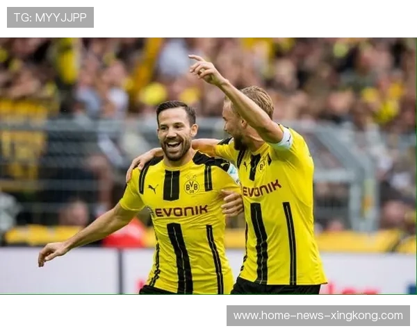 拜仁金德尔打入远射全队围住庆祝:从赛场光线到日常热情的软文之旅 拜仁金德尔打入远射全队围住庆祝:从赛场光线到日常热情的软文之旅